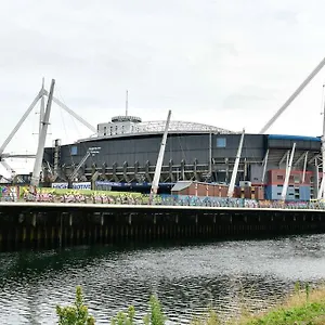 Westgate House Apartment Cardiff